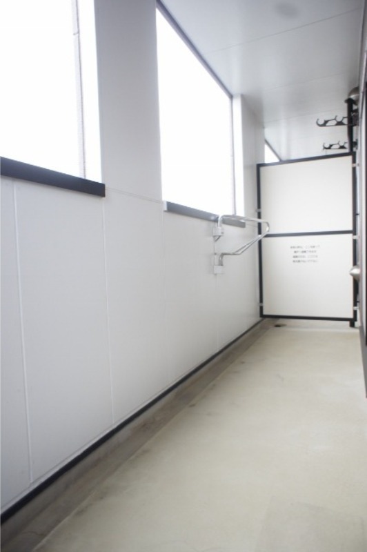 バルコニー　図面と現状に相違がある場合には現状を優先