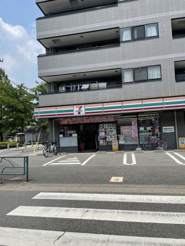 コンビニ　セブン-イレブン 北区浮間２丁目店（コンビニ）まで465m