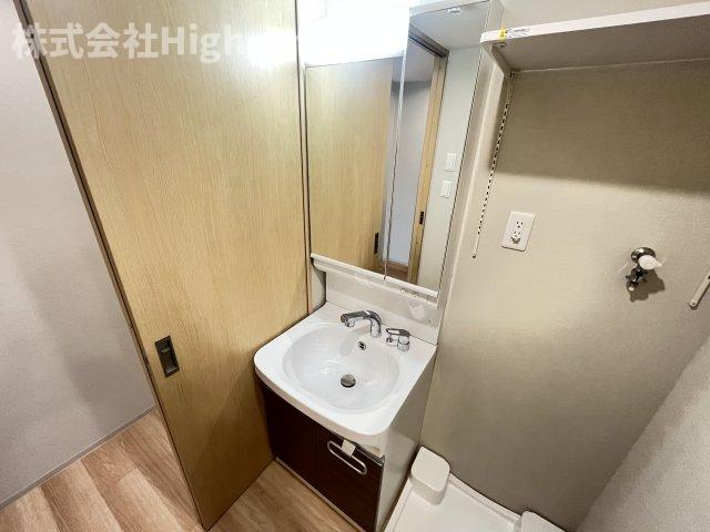 洗面設備　広い洗面スペース