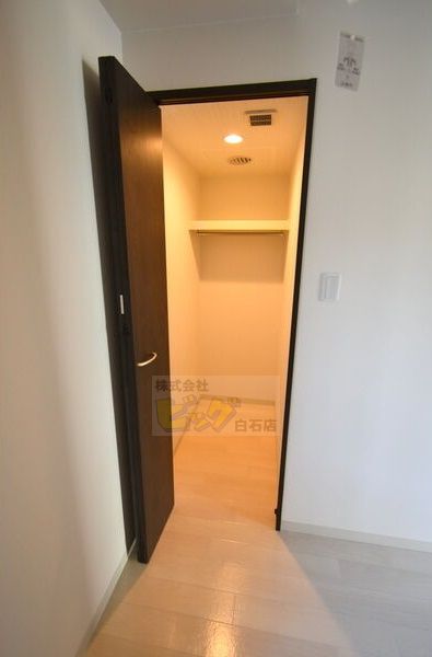 収納　広々ウォークインクローゼット完備しています♪