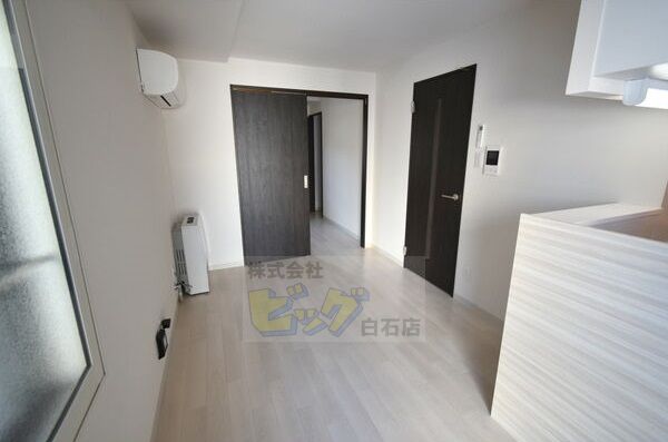 居室・リビング　広々としたリビングです♪