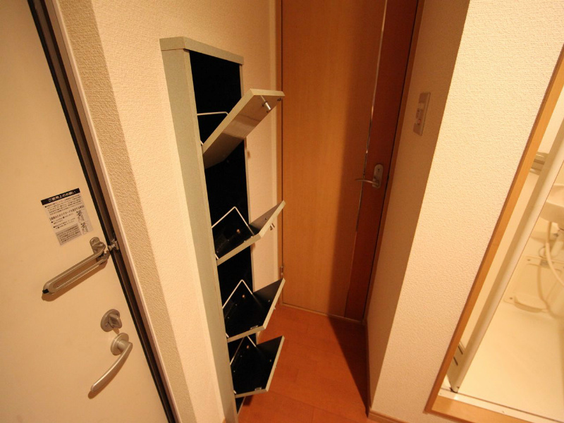 玄関　玄関　シューズボックス付