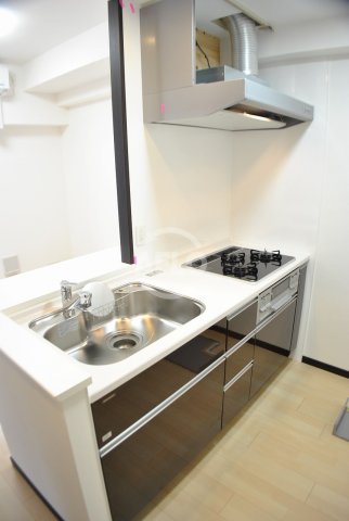 キッチン　アーデンタワー本町イースト　ガス3口コンロシステムキッチン