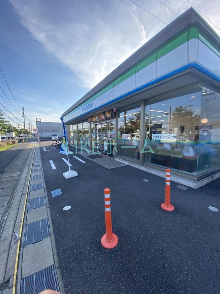 コンビニ　ファミリーマート市川大野駅前店（コンビニ）まで1520m