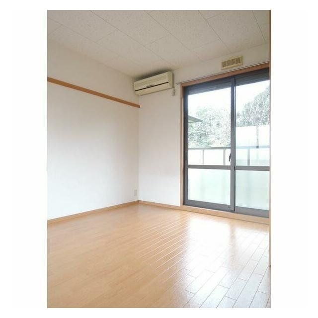 居室・リビング　物件画像