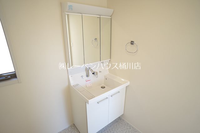 洗面設備　レーベンハウス桶川店へ　048-787-5511