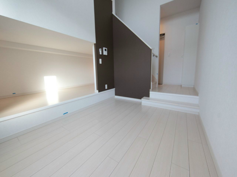 その他　洋室5帖　アンダーロフト5帖（収納でも部屋でも使えます）