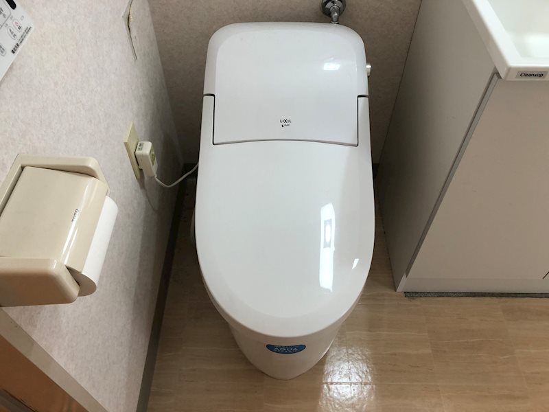 トイレ　トイレ