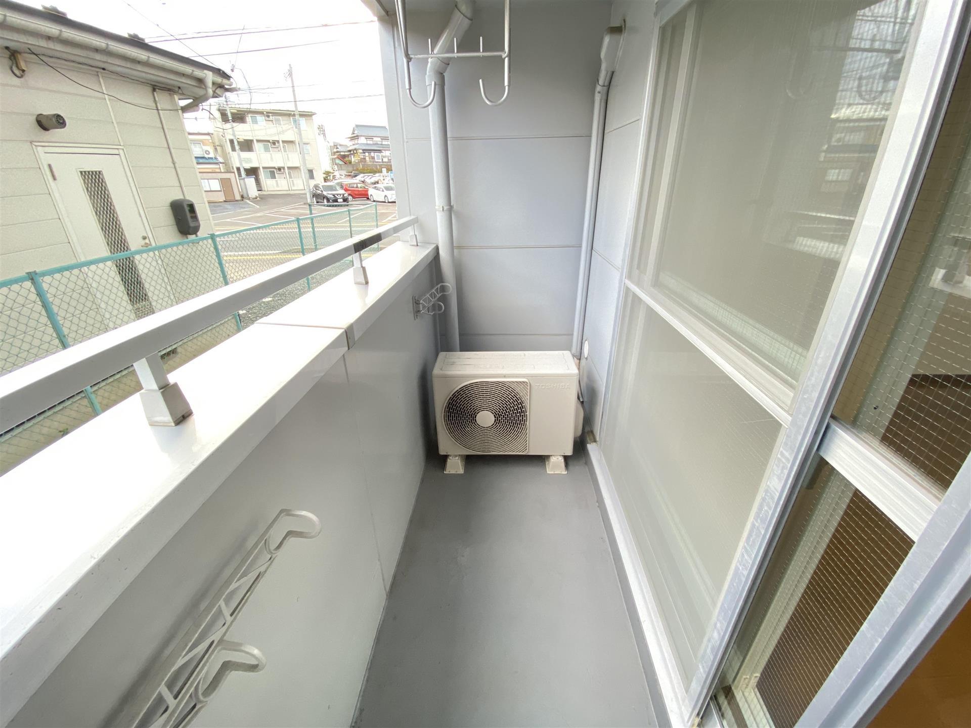 バルコニー　バルコニー（同タイプ）