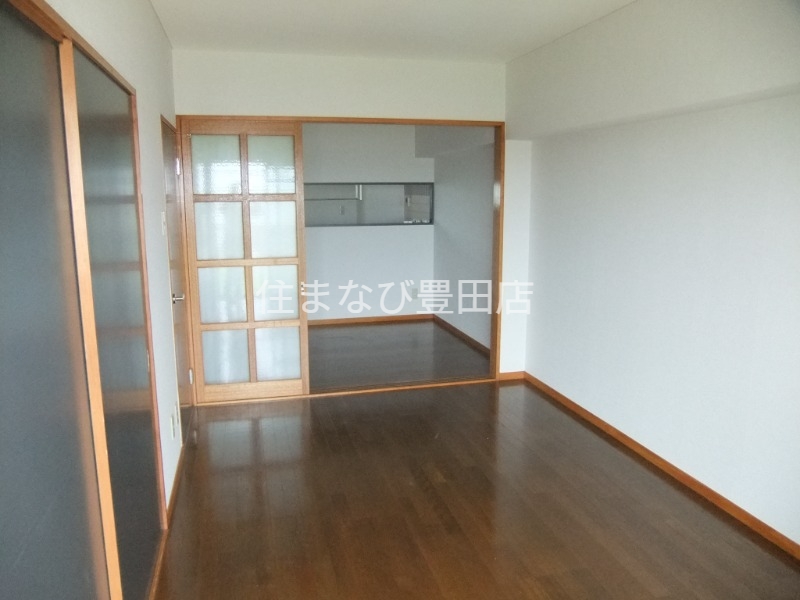 居室・リビング　同型別部屋写真