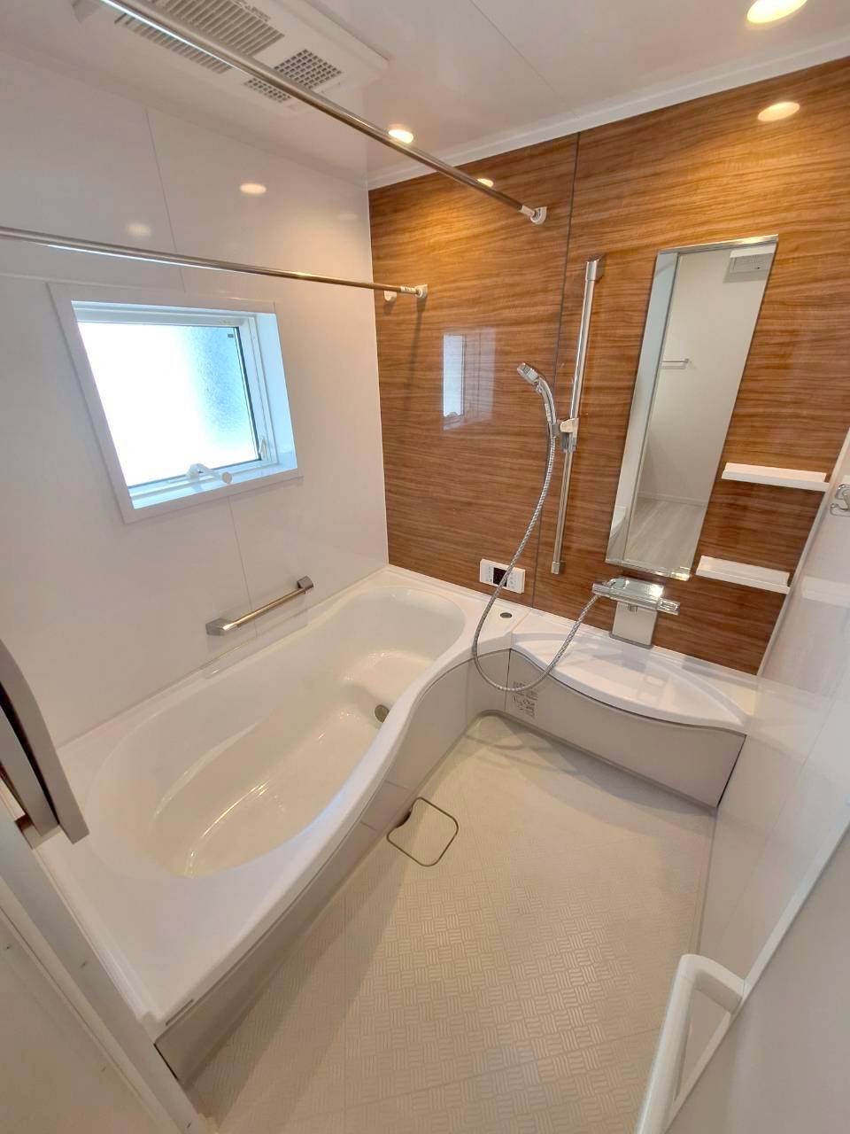 バス・シャワールーム　★追焚・暖房乾燥機付きバス★