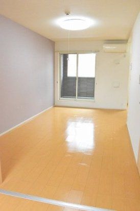 居室・リビング　玄関