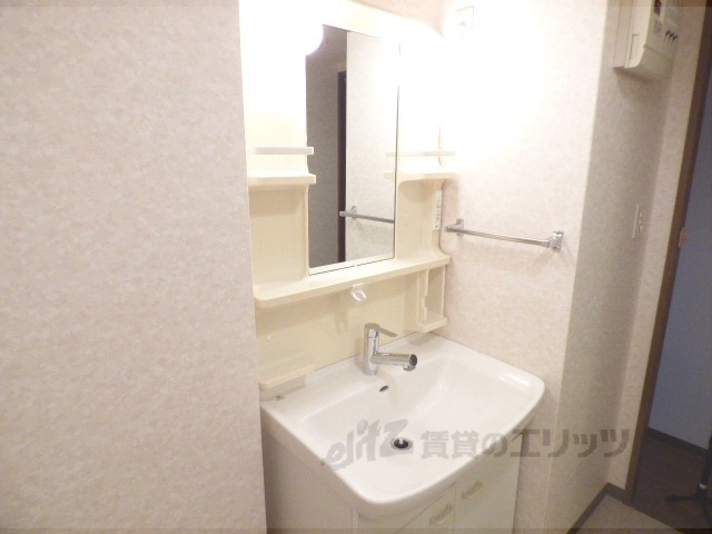 洗面設備　独立洗面台