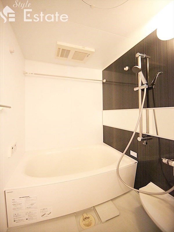 バス・シャワールーム　バスルーム