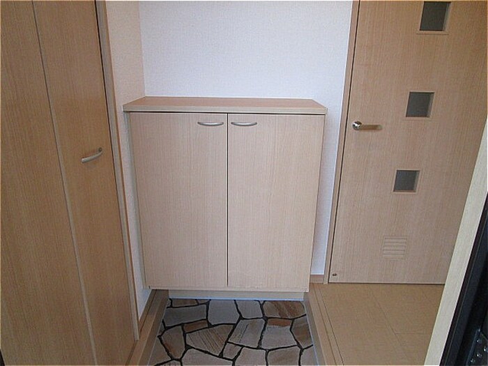 収納　シューズボックス