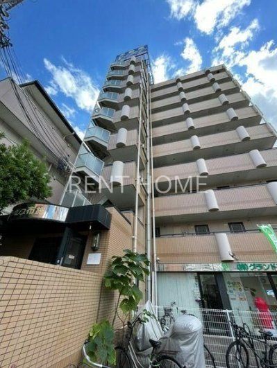 建物外観　鉄骨造 ９階建