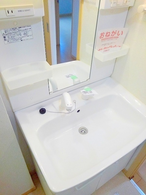 洗面設備　シャンプードレッサーで便利です♪