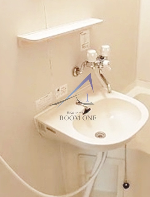 洗面設備　洗面台です。