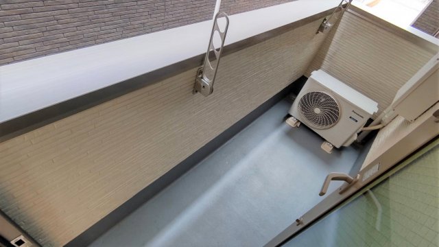 バルコニー　外干しのできるバルコニーです