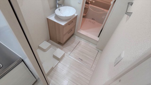 洗面設備　室内に洗濯機が設置できます