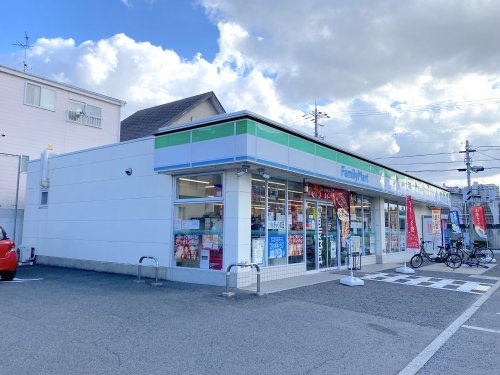 コンビニ　ファミリーマート 堺金岡町店（コンビニ）まで511m