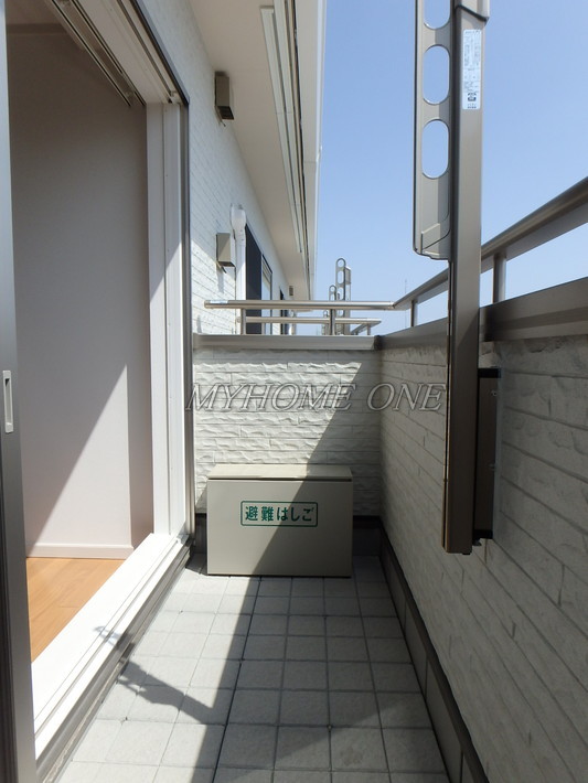 バルコニー　バルコニー