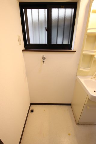 その他設備　洗濯機置場