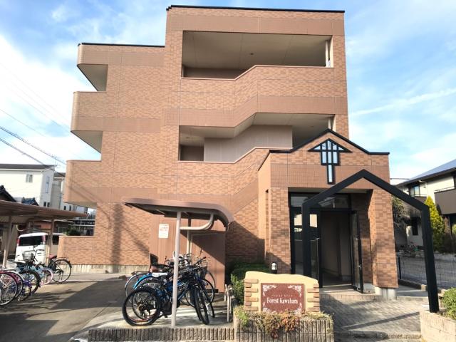 エントランス　外観写真（昼）