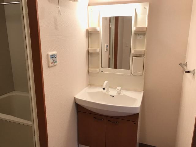 洗面設備　洗髪洗面化粧台