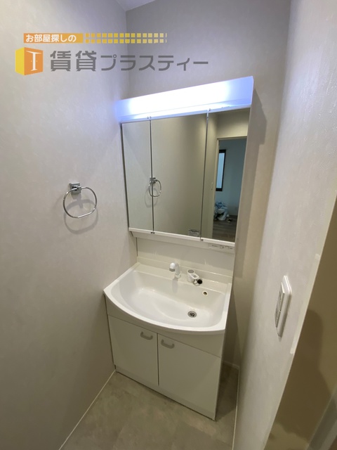 洗面設備　忙しい朝の味方。