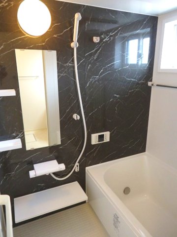 バス・シャワールーム　バス・トイレ別