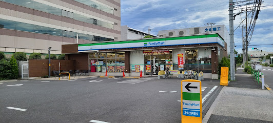 コンビニ　ファミリーマート 板橋新河岸二丁目店（コンビニ）まで669m