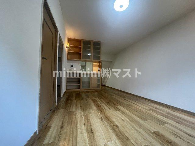 居室・リビング　他号室参考写真です