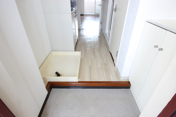 玄関　※別部屋の写真です