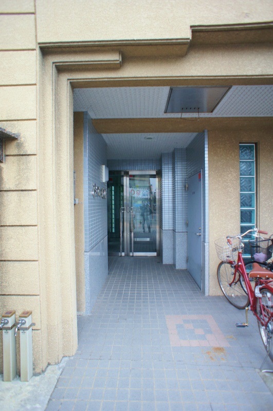 エントランス　清潔なエントランスです