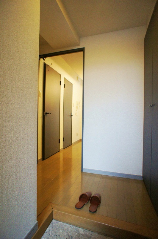 玄関　収納もある玄関です