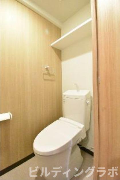 トイレ　別号室参考画像です。