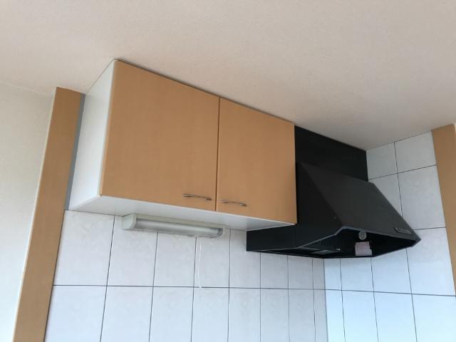 その他　レンジフード・吊り戸棚