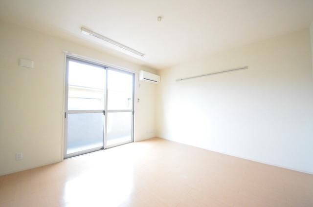 居室・リビング　☆陽当り良好なお部屋です☆