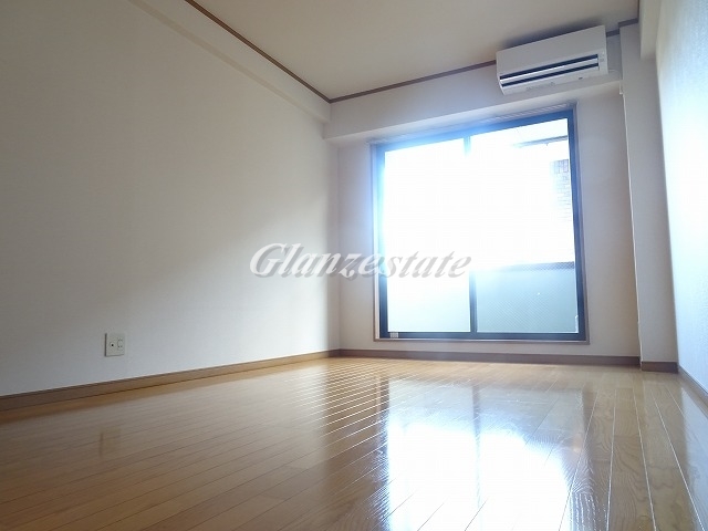 居室・リビング　≪広々としたリビング≫