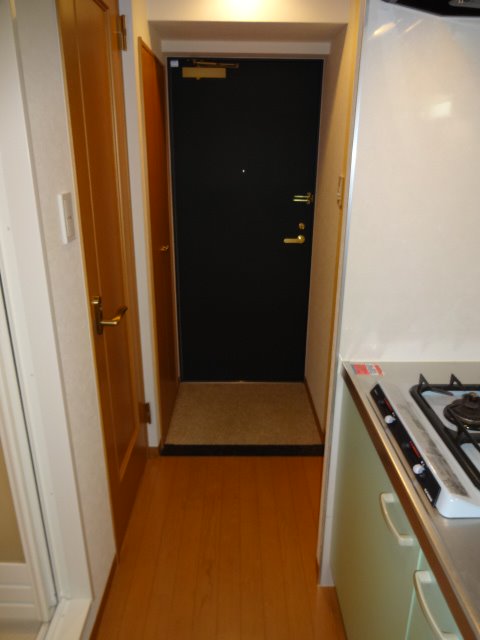 玄関　別部屋写真