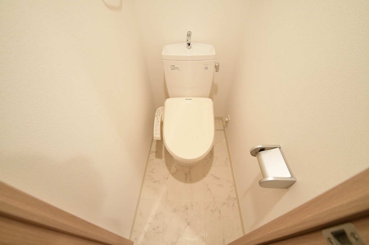 トイレ　トイレ