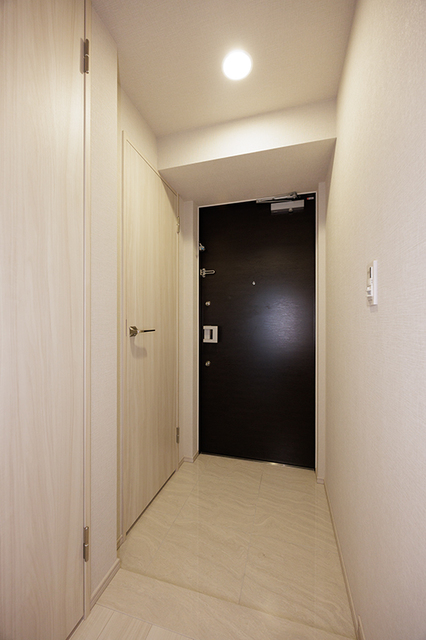 玄関　※写真は同タイプ住戸です。