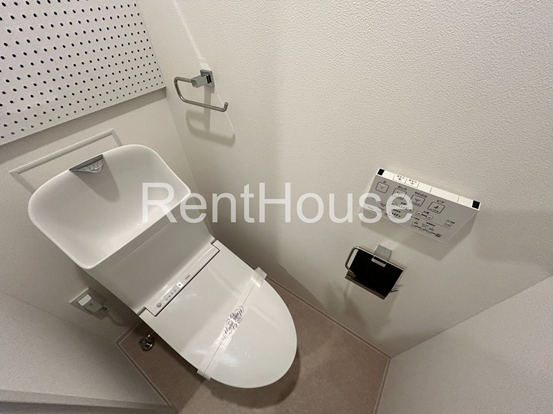 トイレ　別号室の参考写真となります