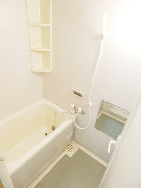 バス・シャワールーム　一日の疲れを癒すバスルーム