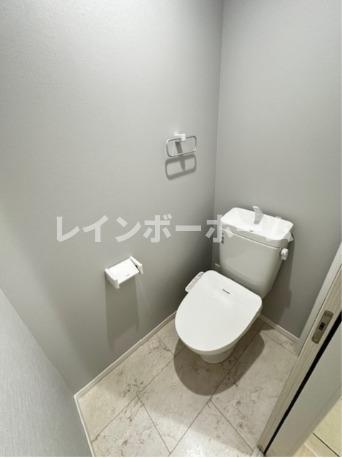 トイレ　同施工会社の別のお部屋参考写真です。
