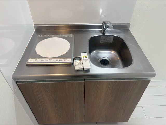 キッチン　コンパクトなキッチンで掃除もラクラク