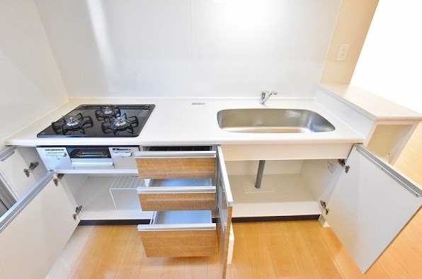 キッチン　★3口ガスシステムキッチン(グリル付)★