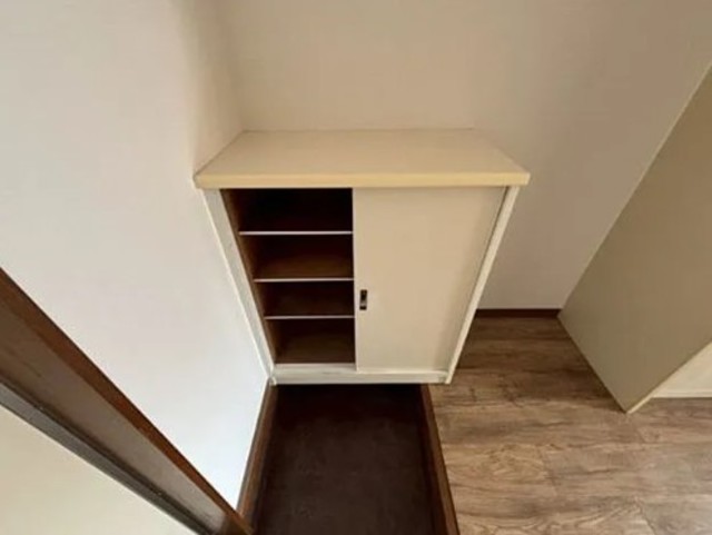 玄関　１Ｆ他部屋参考。