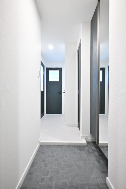 玄関　収納もある玄関です